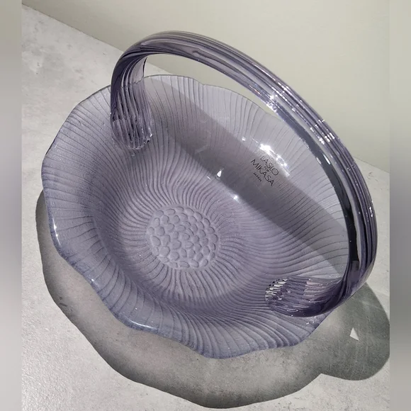 🌟 Laslo Mikasa Japana Vintage Lavender Glass Candy Dish Bride's Basket Purple - Picture 4 of 16